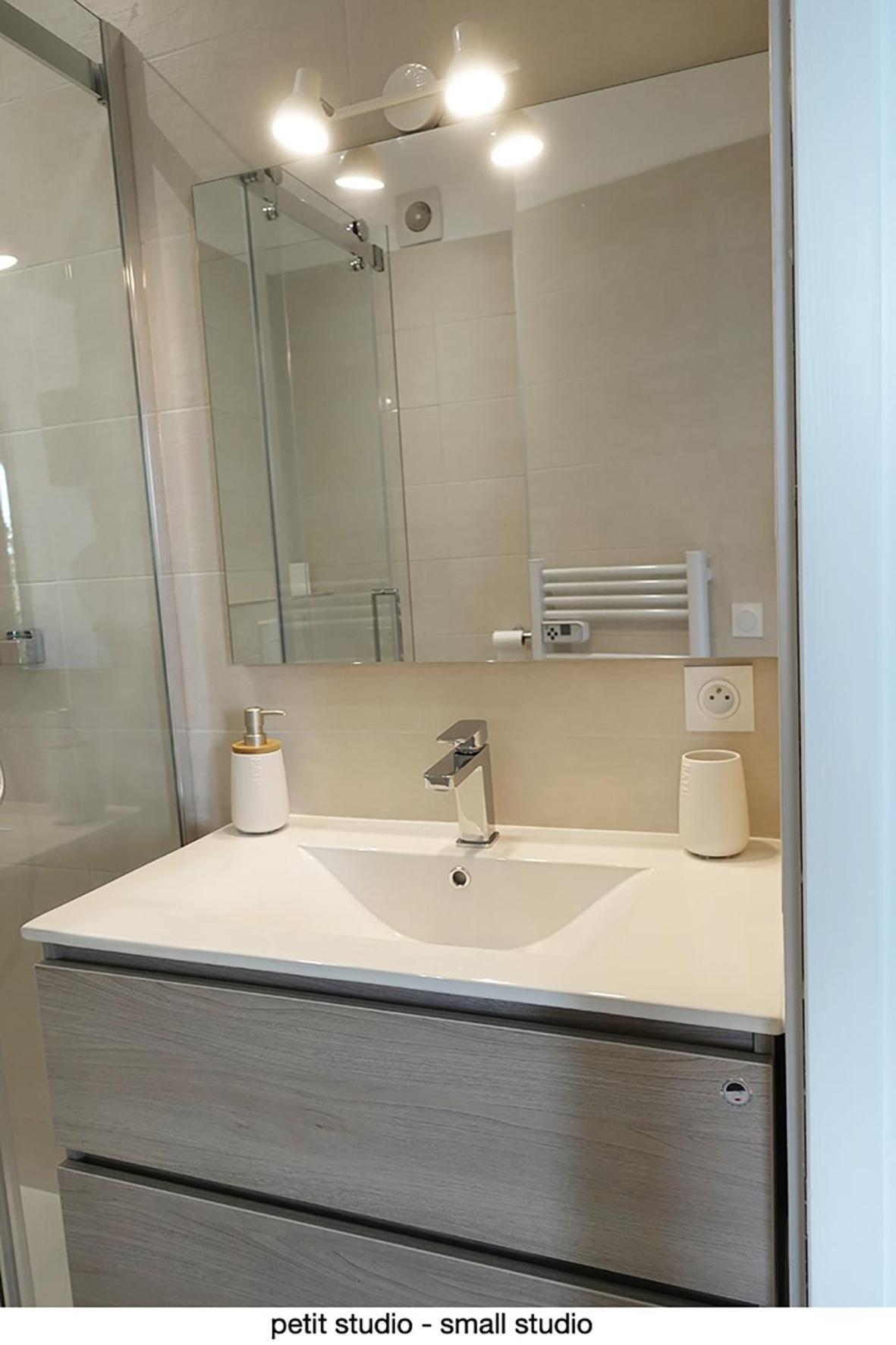 Apartamento 456 Chemin De La Pinede Menton Exterior foto