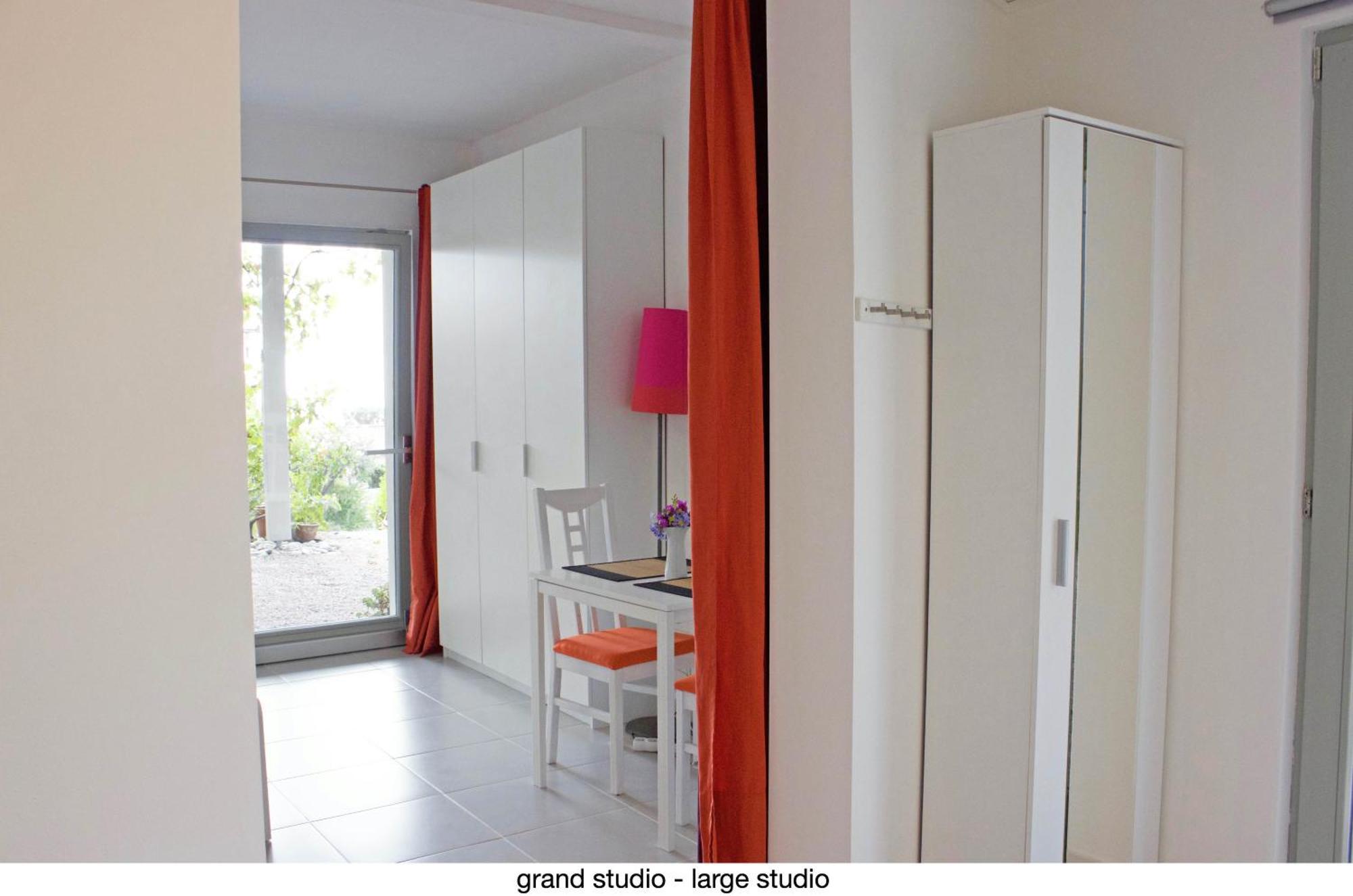 Apartamento 456 Chemin De La Pinede Menton Exterior foto